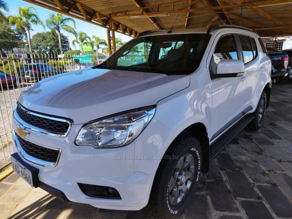 Sem grandes novidades, Chevrolet Trailblazer encarece R$ 4 mil na linha 2016