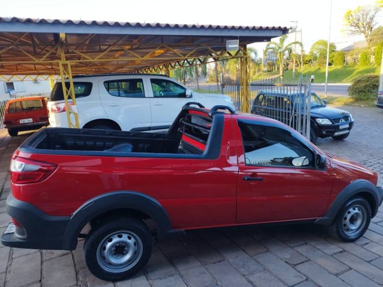 FIAT - STRADA - 2016/2016 - Vermelha - R$ 49.900,00