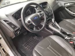 FORD - FOCUS - 2015/2015 - Branca - R$ 56.000,00