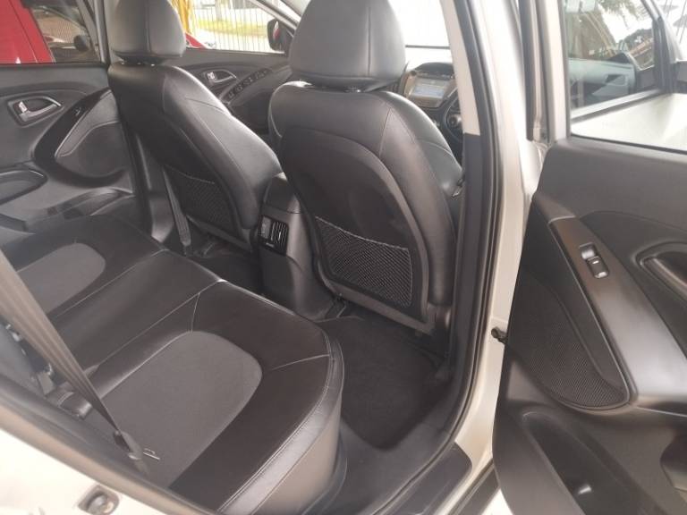 HYUNDAI - IX35 - 2016/2017 - Cinza - R$ 84.500,00