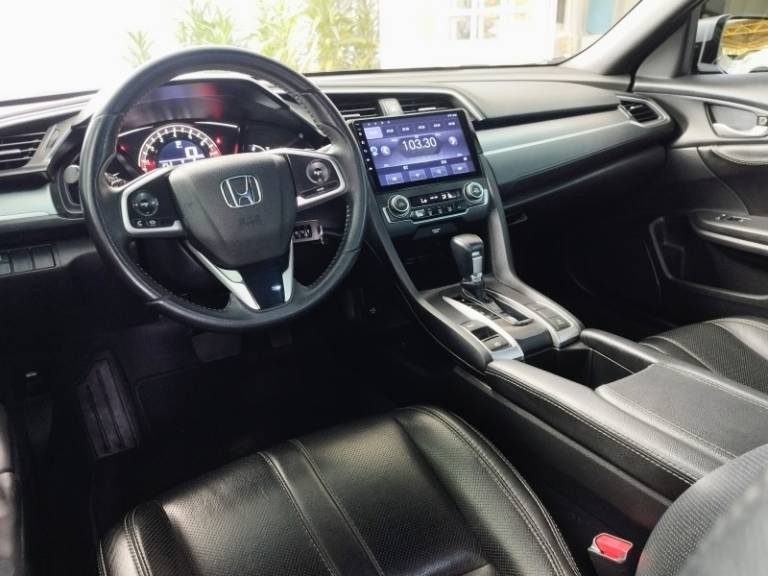 HONDA - CIVIC - 2016/2017 - Cinza - R$ 99.900,00