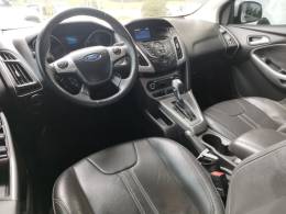 FORD - FOCUS - 2015/2015 - Branca - R$ 56.000,00