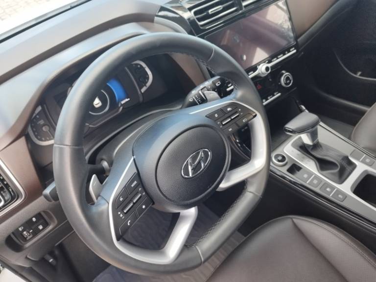 HYUNDAI - CRETA - 2022/2023 - Branca - R$ 137.000,00