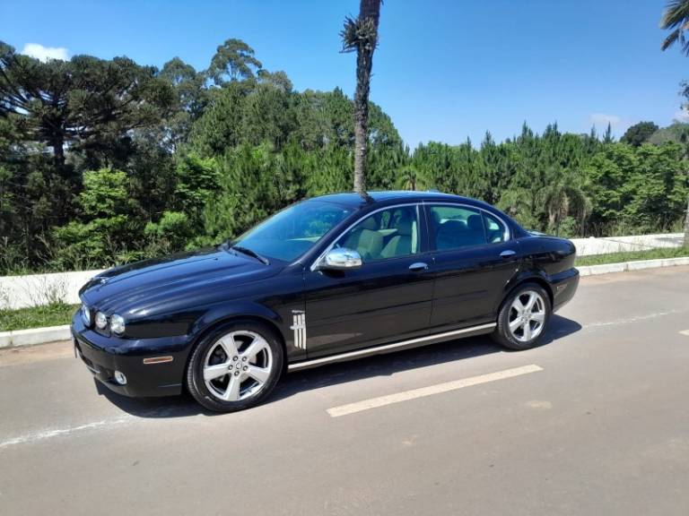 JAGUAR - X-TYPE - 2009/2009 - Preta - R$ 93.000,00