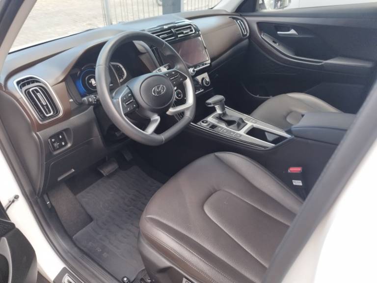 HYUNDAI - CRETA - 2022/2023 - Branca - R$ 137.000,00
