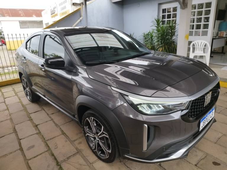 FIAT - FASTBACK - 2023/2023 - Cinza - R$ 119.000,00