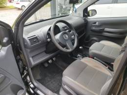 VOLKSWAGEN - CROSSFOX - 2009/2010 - Preta - R$ 34.900,00