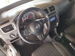 VOLKSWAGEN - FOX - 2015/2015 - Prata - R$ 46.000,00