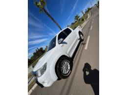 TOYOTA - HILUX - 2012/2012 - Branca - R$ 130.000,00