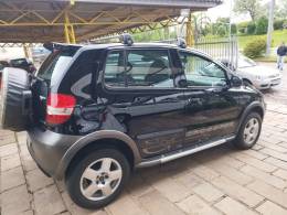 VOLKSWAGEN - CROSSFOX - 2009/2010 - Preta - R$ 34.900,00