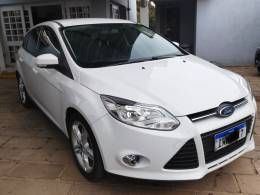 FORD - FOCUS - 2015/2015 - Branca - R$ 56.000,00