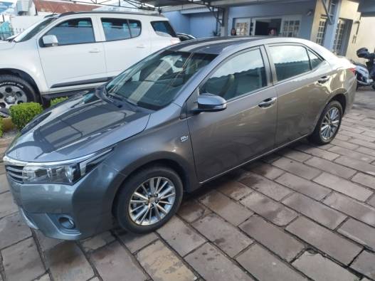 TOYOTA - COROLLA - 2015/2016 - Cinza - R$ 89.000,00