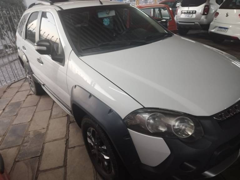FIAT - PALIO - 2012/2012 - Branca - R$ 43.000,00