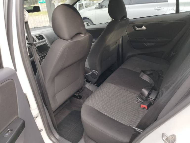 VOLKSWAGEN - FOX - 2019/2019 - Branca - R$ 59.900,00