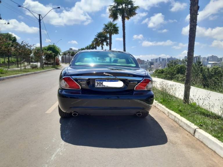 JAGUAR - X-TYPE - 2009/2009 - Preta - R$ 93.000,00