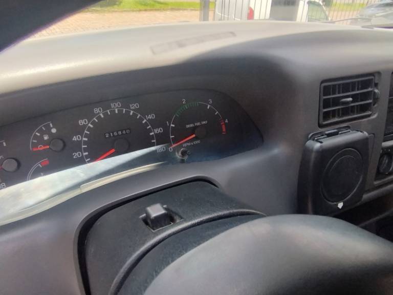 FORD - F-250 - 2001/2001 - Prata - R$ 169.000,00