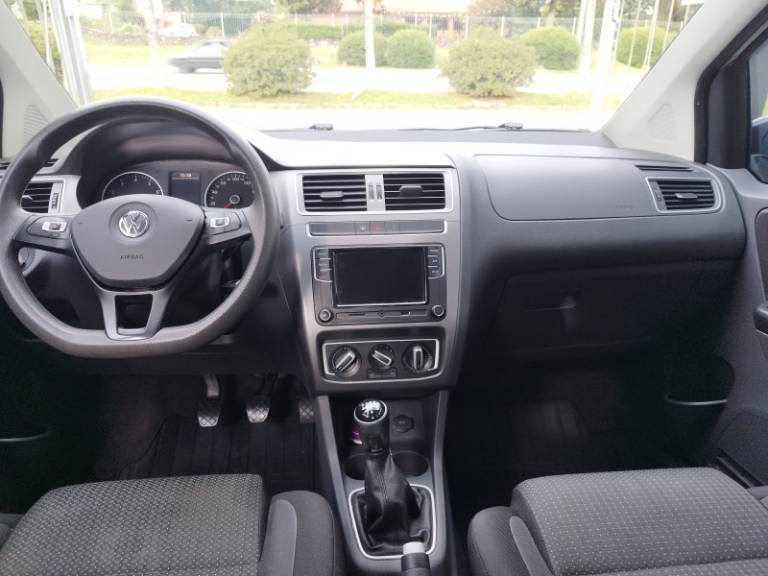 VOLKSWAGEN - FOX - 2019/2019 - Branca - R$ 59.900,00